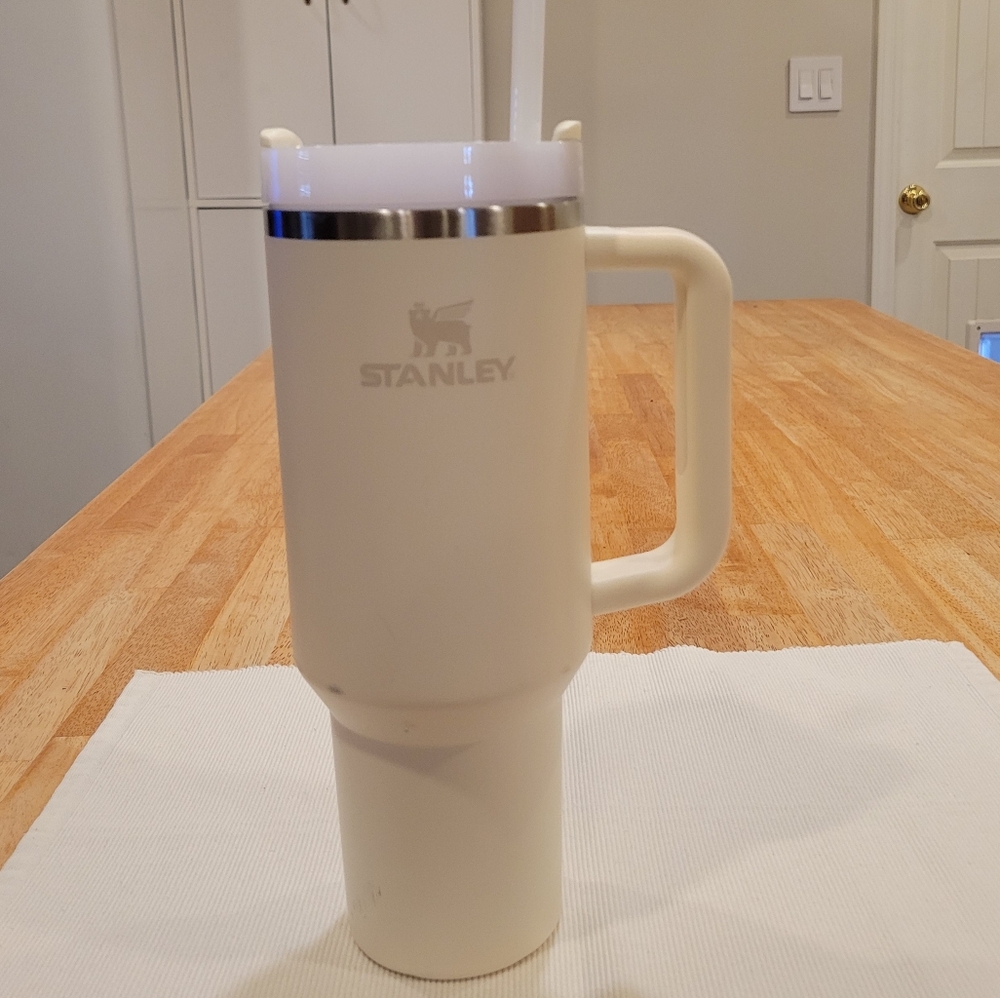 💥EUC~ STANLEY H2.0 FLOWSTATE TUMBLER